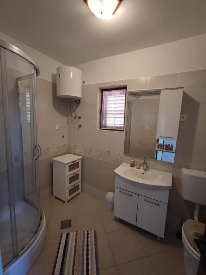 Apartment Marta Ябланац Экстерьер фото